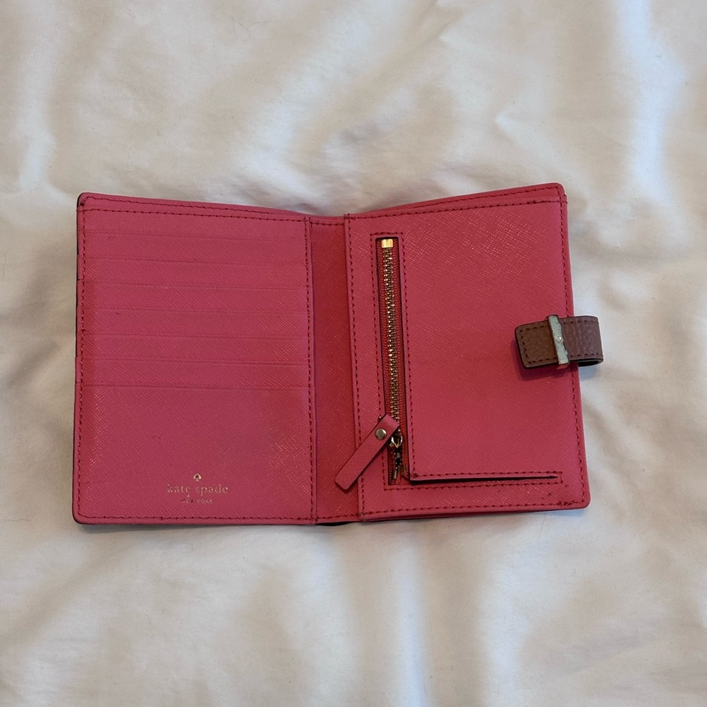 Kate Spade wallet - Picture 3 of 7